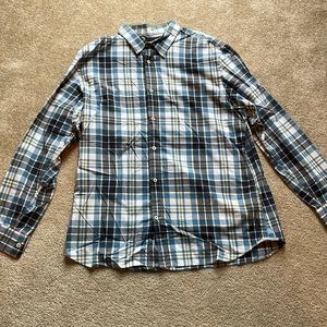 Men’s Banana Republic soft wash shirt, size extra large